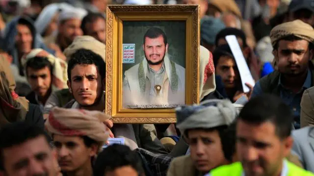 الحوثيون يعلنون استهداف ناقلة نفط سعودية قبالة سواحل ينبع غداة مهاجمة مطار نجران