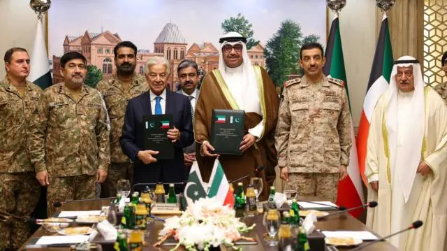 اتفاق دفاعي جديد بين الكويت وباكستان... هل يتّسع الدور الباكستاني في أمن الخليج؟